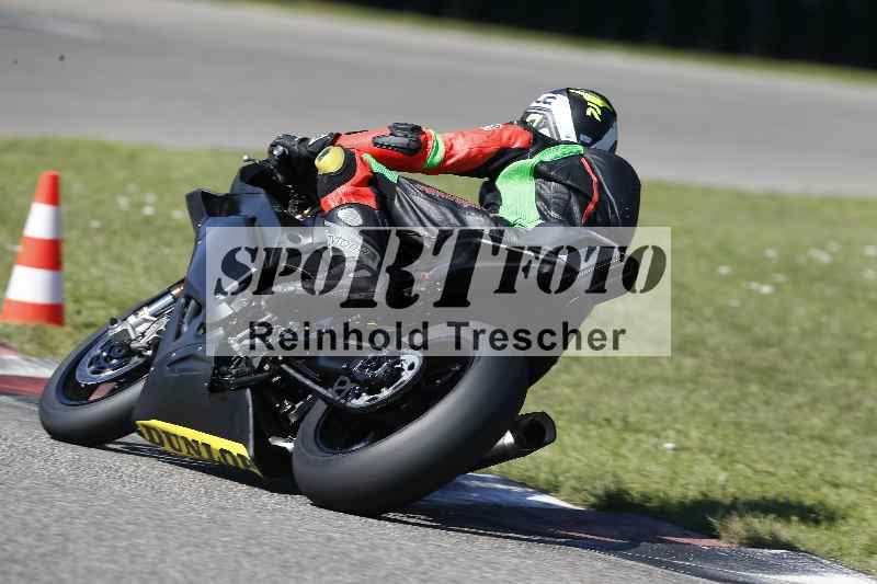 /43 08.08.2025 Discover the Bike ADR/Race 3 rot/404